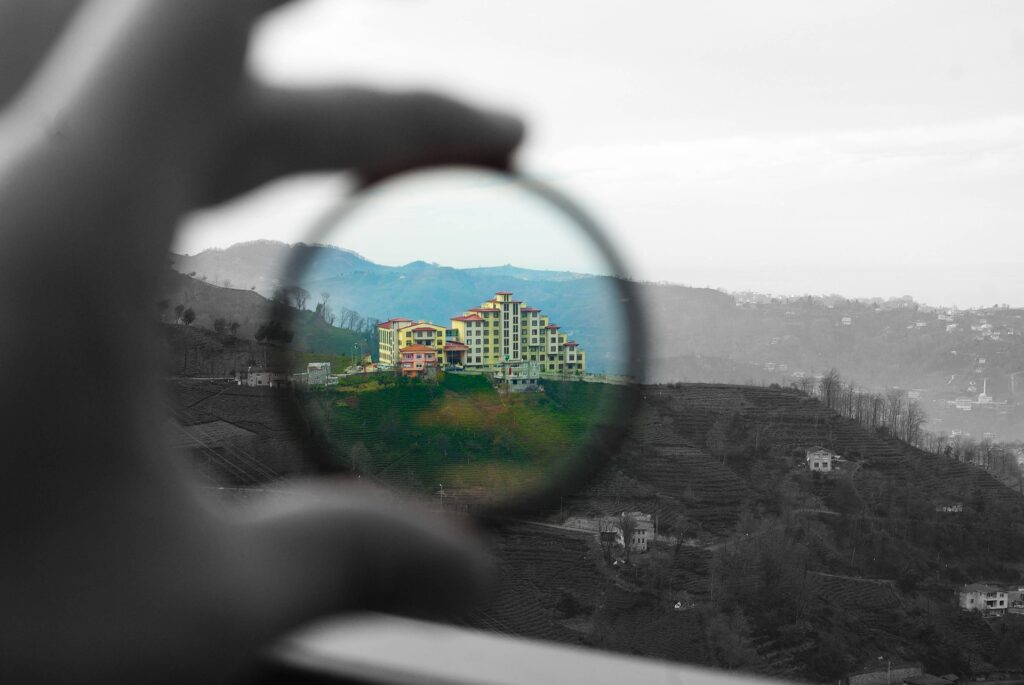 Blick durch einen Farbfilter